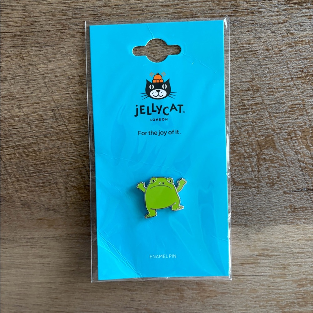 Jellycat Enamel Pins - Ricky Rain Frog & Luxe Amberley Bundle - Picture 4 of 4